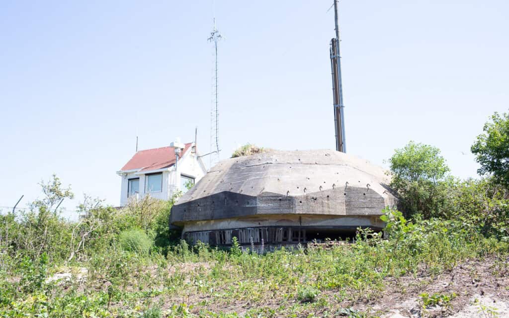 Bunker in de duinen van Hoek van Holland
